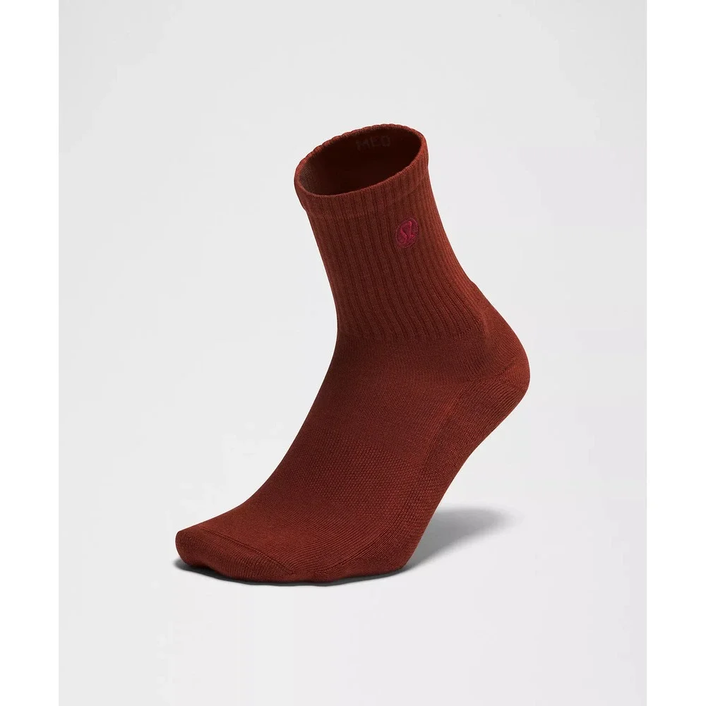 Lululemon-Unisex Daily Essential Quarter Socks 3 Pack-Size Large